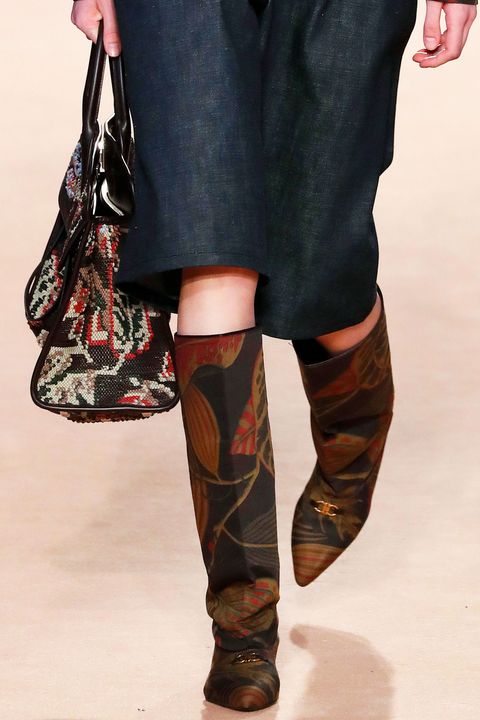 flat multicolor boots by Salvatore Ferragamo | botas con estampado de flores planas 
