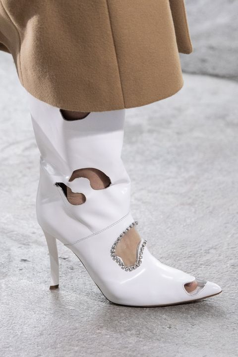 Stiletto boots in white leather with open details by Area / Botas con stiletto en piel blanca con detalles abiertos de Area