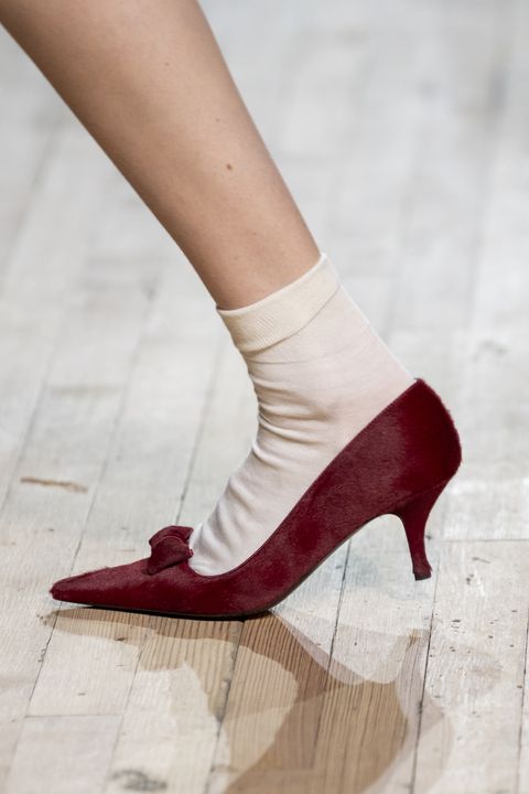 Fine toe pumps in red by Mark Jacobs