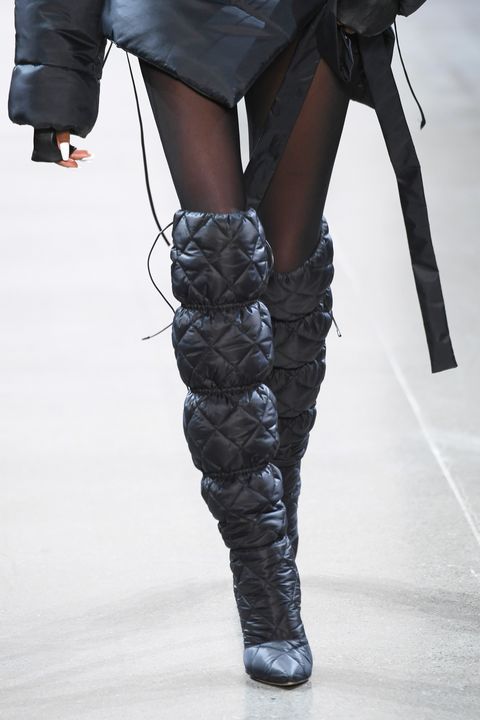 Stiletto Black leather boots by Laquan Smith / botas de piel negra con stiletto