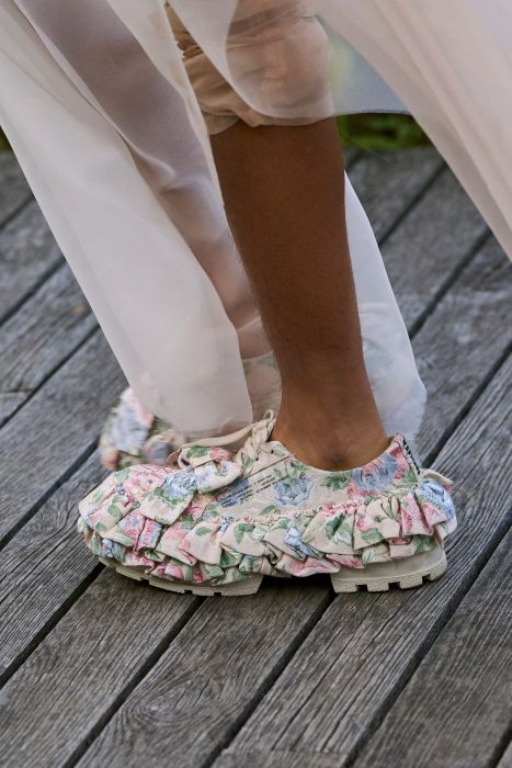 Collina Strada floral oxford shoes. Spring summer 2023. Oxfords florales, zapatos primavera-verano 2023
women shoes. zapatos de mujer
