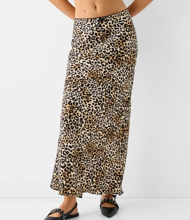 falda de leopardo bershka